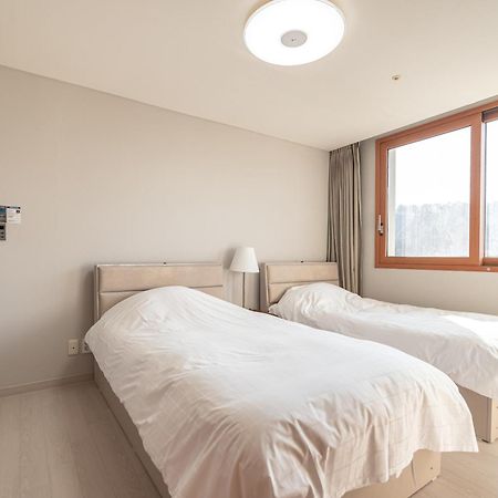Elysian Gangchon Resort Chuncheon Bagian luar foto