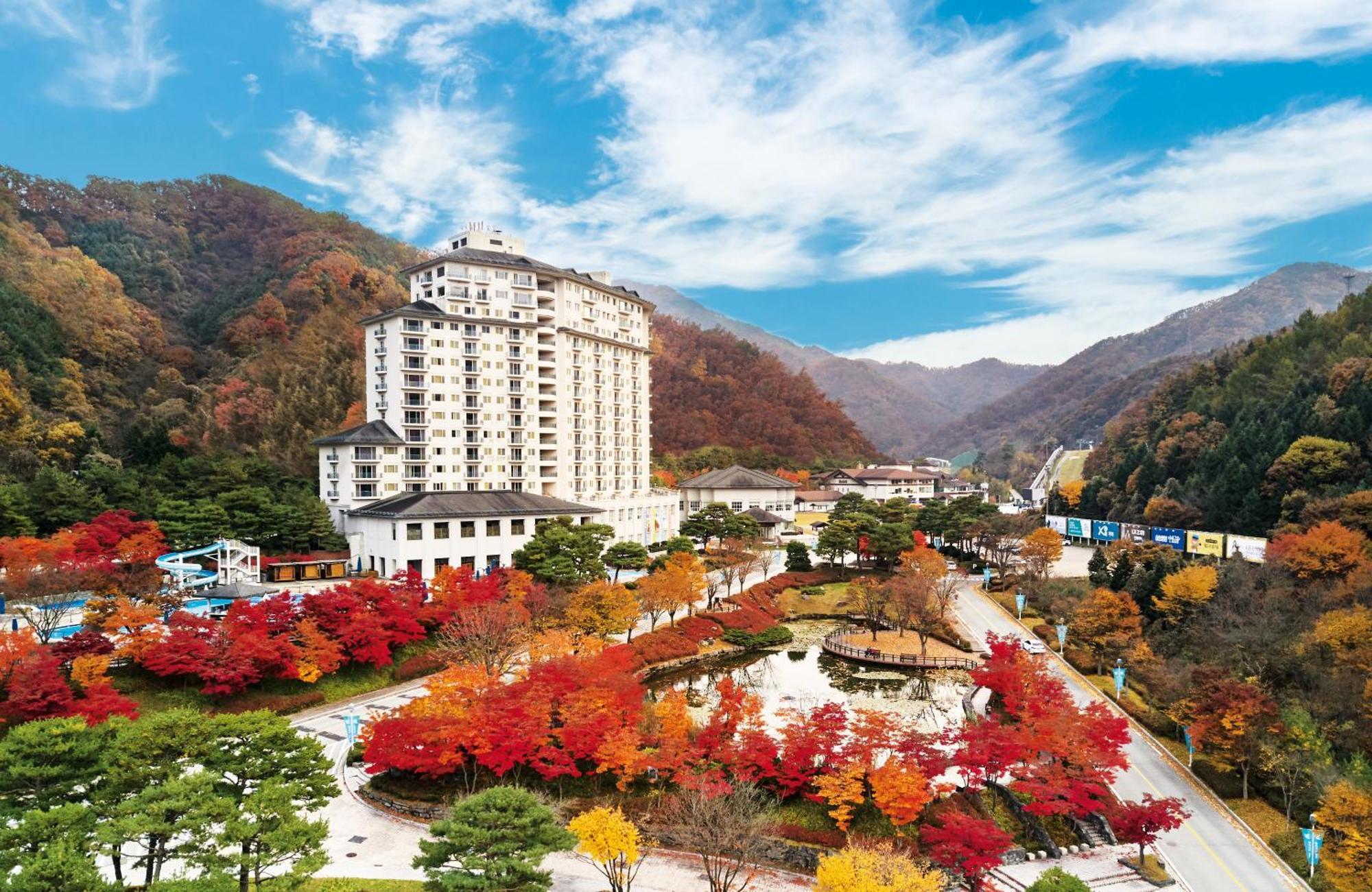Elysian Gangchon Resort Chuncheon Bagian luar foto