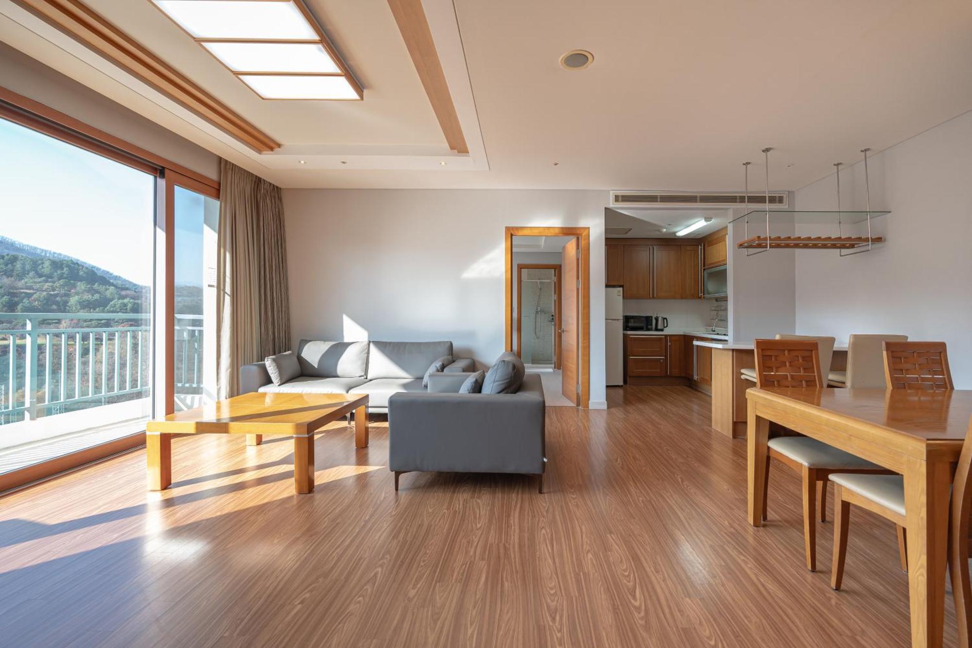 Elysian Gangchon Resort Chuncheon Bagian luar foto